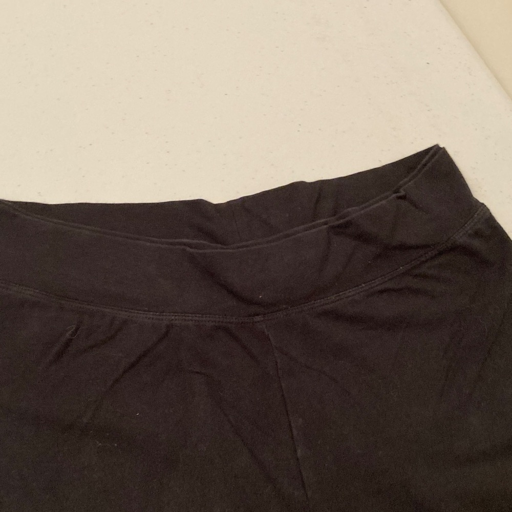 Women’s Champion Black Yoga Pants - Picture 2 of 2